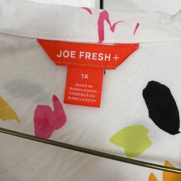 Button down t-shirt - Picture 2 of 2